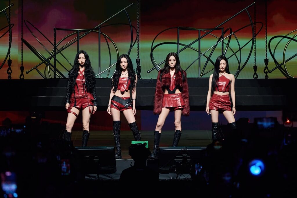 260311 aespa - 2025-26 SYNK: aeXIS LINE في ماكاو (Stage Pics عبر iMe Macau)