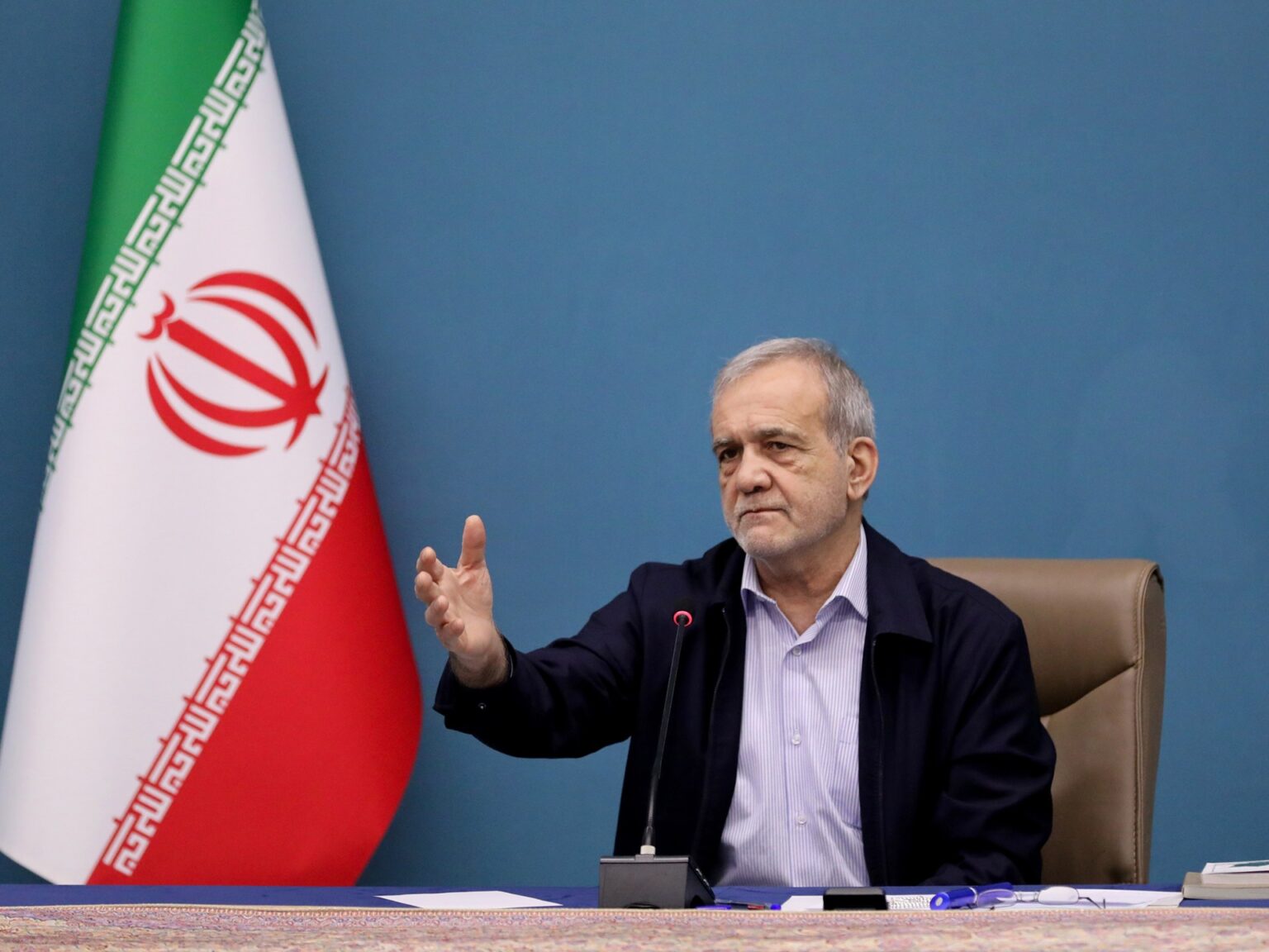 بزشكيان يكشف بدء جهود وساطة لوقف الحرب ويؤكد موقف إيران | أخبار