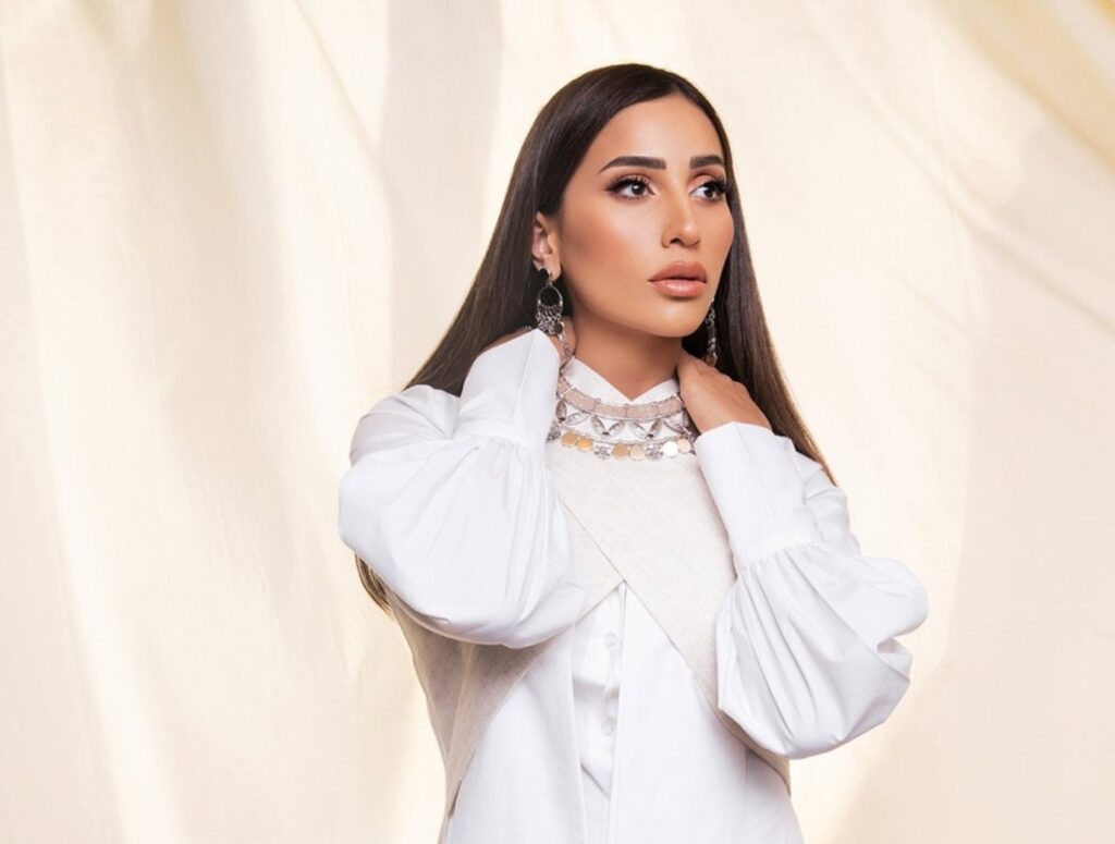 دينا الشربيني: كلمتي بـ100 راجل ولا ألتفت للشائعات دينا الشربيني: كلمتي بـ100 راجل ولا ألتفت للشائعات