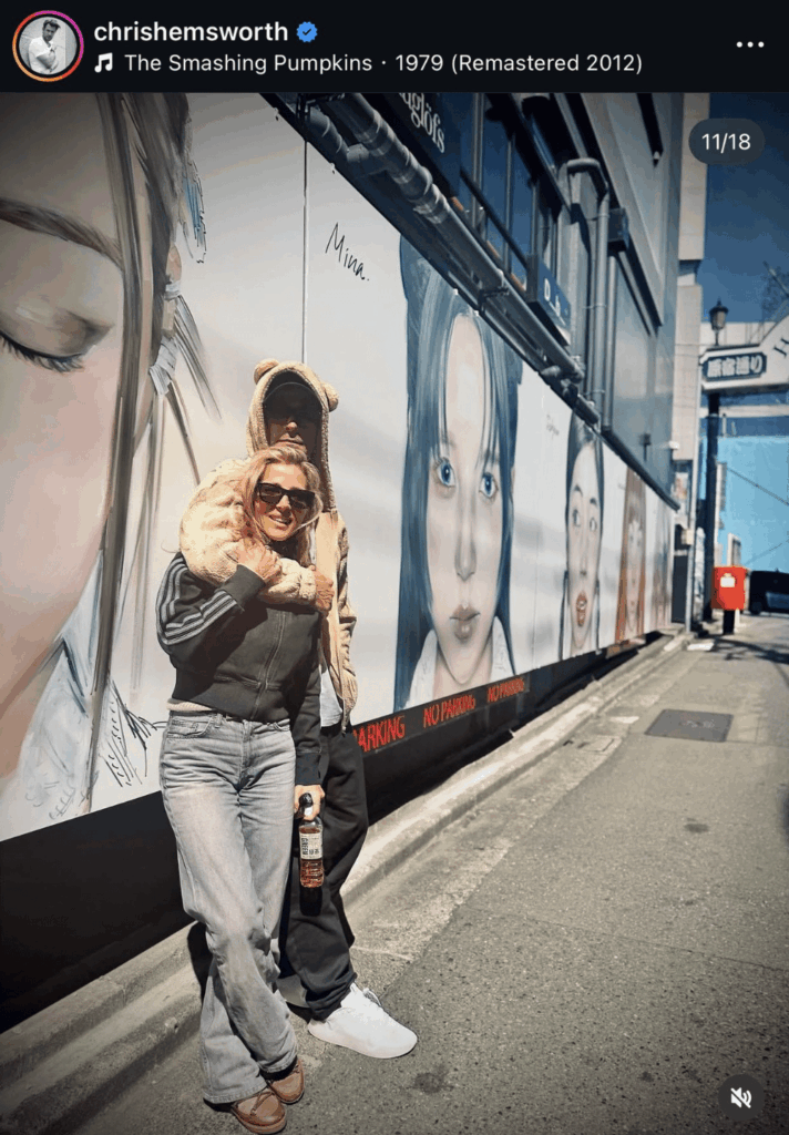 ظهرت ملصقات TWICE في أحدث منشور لـ Chris Hemsworth على IG (في اليابان)