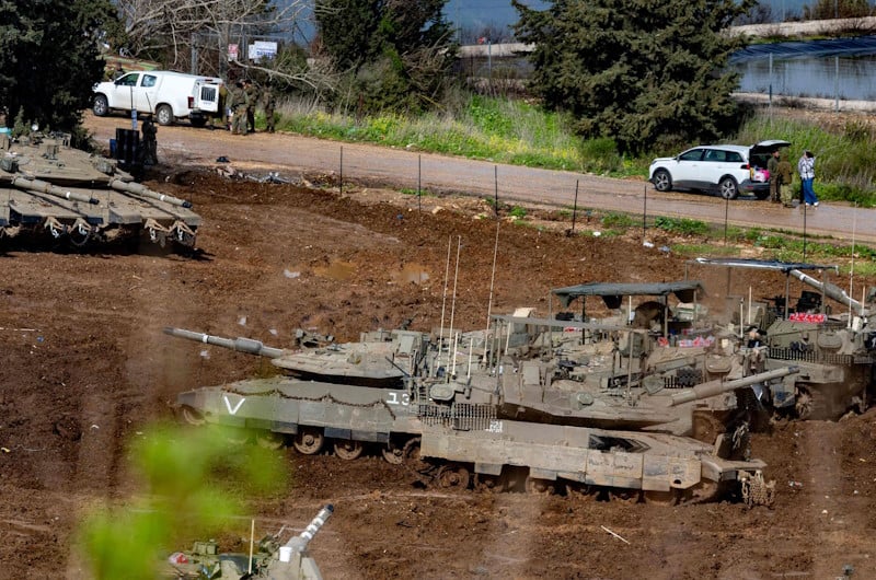 “حزب الله” يعلن شن 14 هجوما على مواقع إسرائيلية منذ فجر الأحد "حزب الله" يعلن شن 14 هجوما على مواقع إسرائيلية منذ فجر الأحد