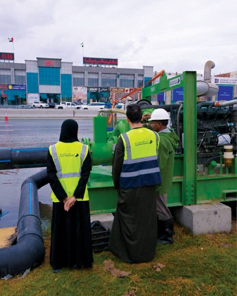 دبي تواجه المنخفض الجوي بجاهزية عالية وجهود ميدانية متواصلة