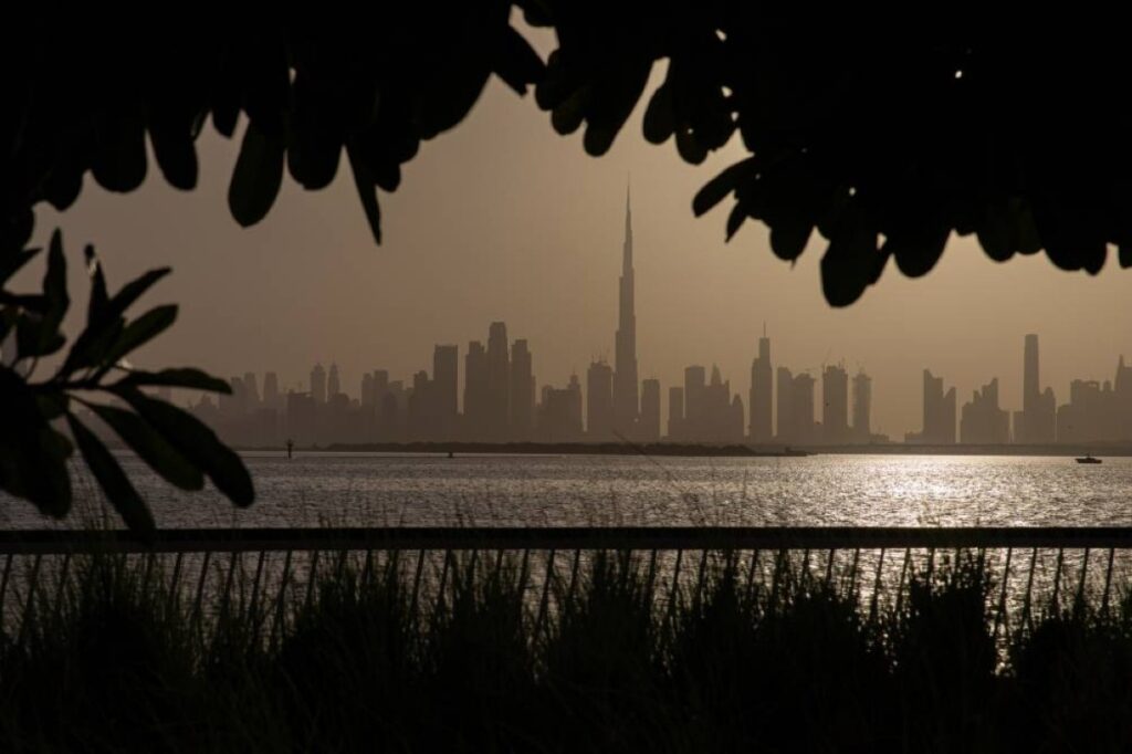 رؤوس الأموال تتدفق إلى عقارات دبي الفاخرة قيد الإنشاء Al Bayan