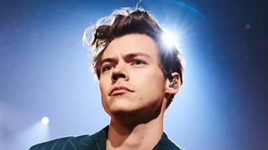 اللحظة التي بكى فيها هاري ستايلز في برلين