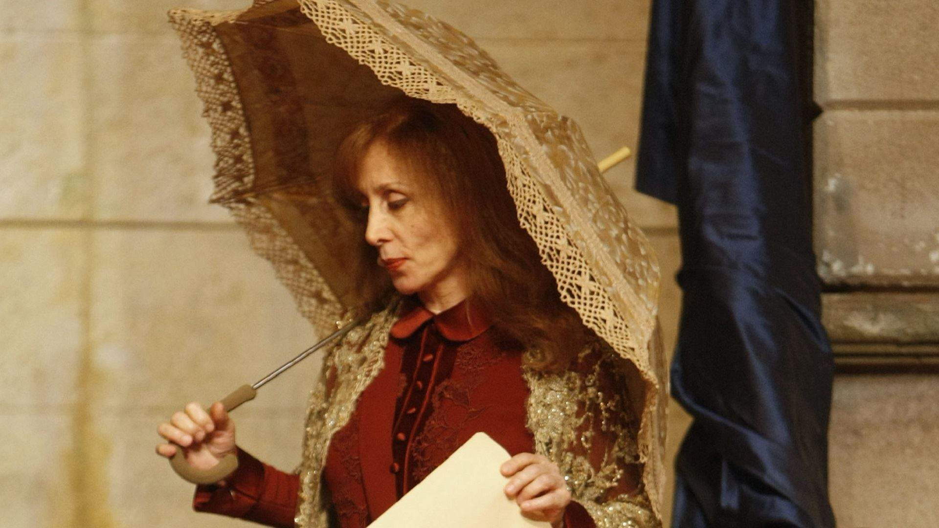 السيدة فيروز في “صح النوم“ في الشارقة. (أ ف ب)