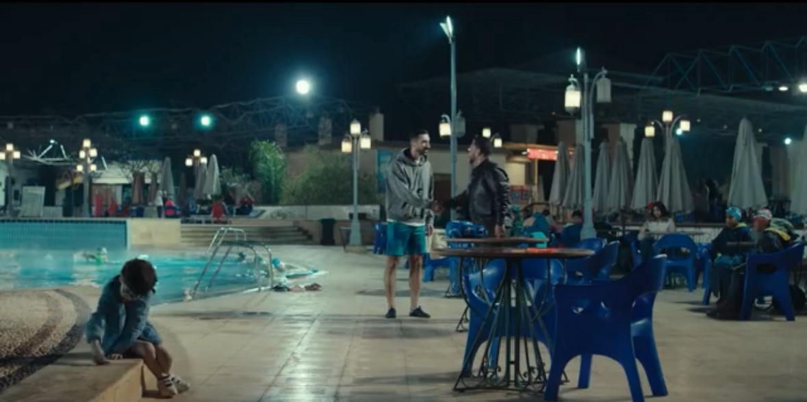 تعارف حسن حفني وأحمد رزق يتسبب في غرق ابنه.. مسلسل اللون الأزرق الحلقة 6 (3)