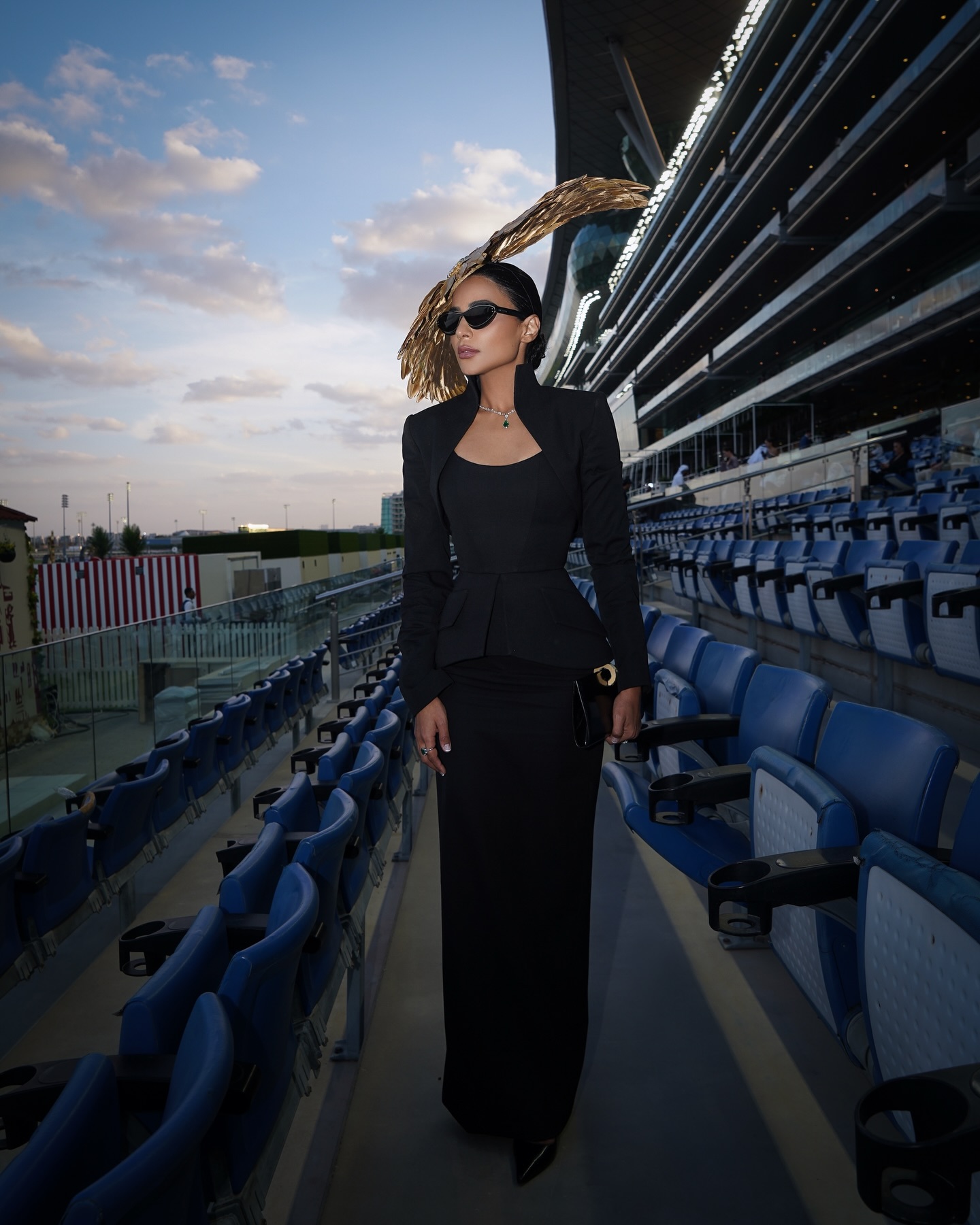 مهيرة عبد العزيز بالأسود المونوكرومي (إنستغرام)