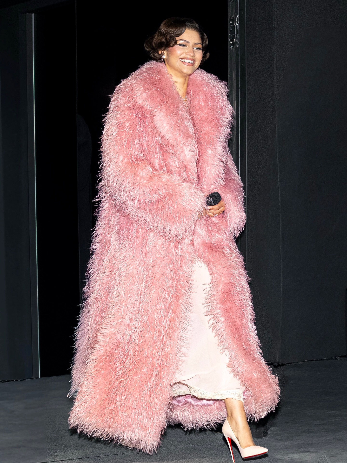 زندايا بتصميم Ermanno Scervino (إنستغرام)