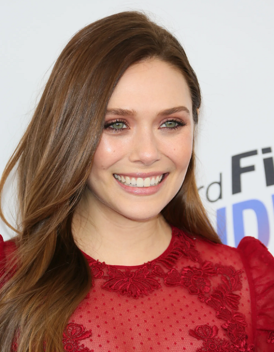 لون بني من درجات لون القرفة