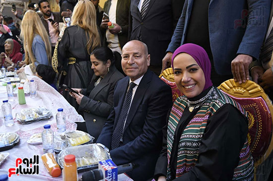 دكتور إبراهيم صابر محافظ القاهرة في إفطار المطرية والنائبة أية عبد الرحمن
