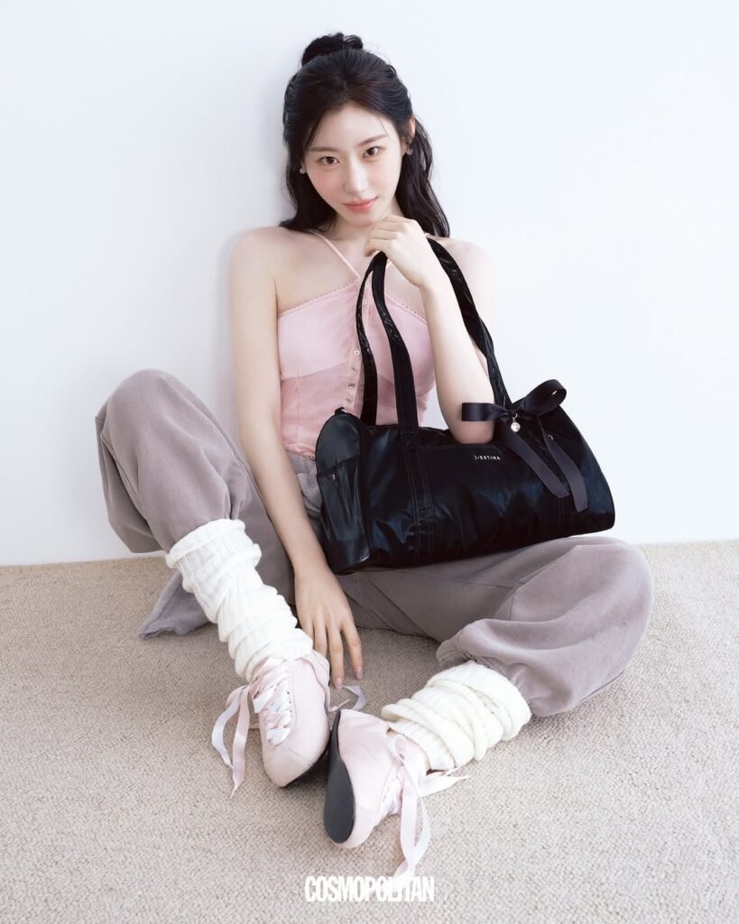 ITZY Chaeryeong – Cosmopolitan Korea x J.ESTINA (المعاينة المصورة للإصدار الرقمي لشهر مارس 2026) ITZY Chaeryeong - Cosmopolitan Korea x J.ESTINA (المعاينة المصورة للإصدار الرقمي لشهر مارس 2026)