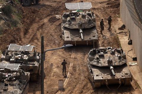 إيران تؤكد "رفض التفاوض" مع واشنطن، وإسرائيل توسع إنذارات الإخلاء في لبنان لتشمل مناطق جنوب الليطاني كافة