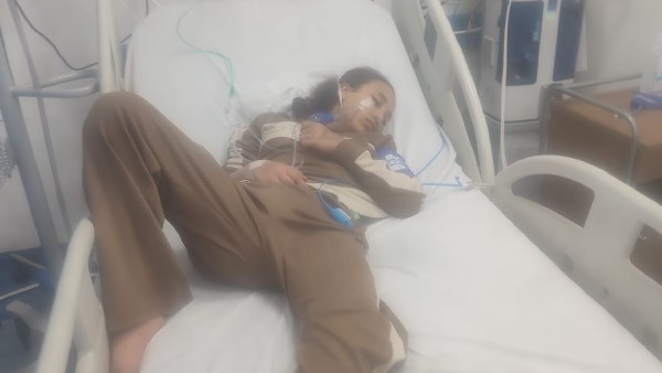 تشكيل لجنة عاجلة لانقاذ حياة "طفلة البالونة"