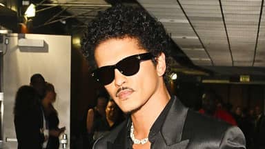 ألبوم The Romantic لبرونو مارس يتصدر قائمة Billboard 200 في أسبوعه الأول