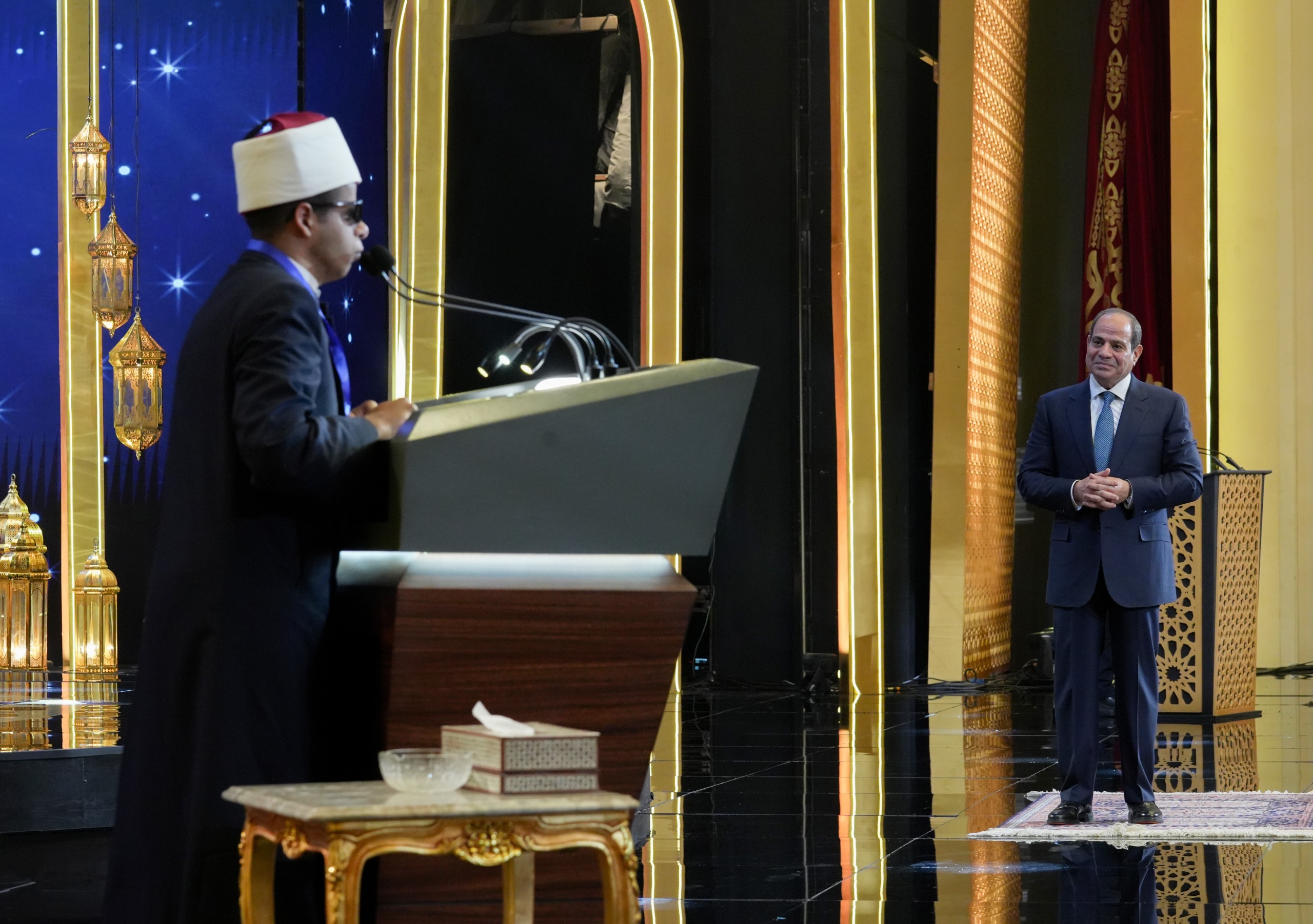 الرئيس السيسي يكرم الفائزين في برنامج دولة التلاوة (15)