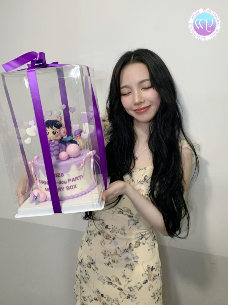 260324 aespa تحديث Weverse مع كارينا - حفلة Karina B-Day لعام 2026: MEMORY BOX