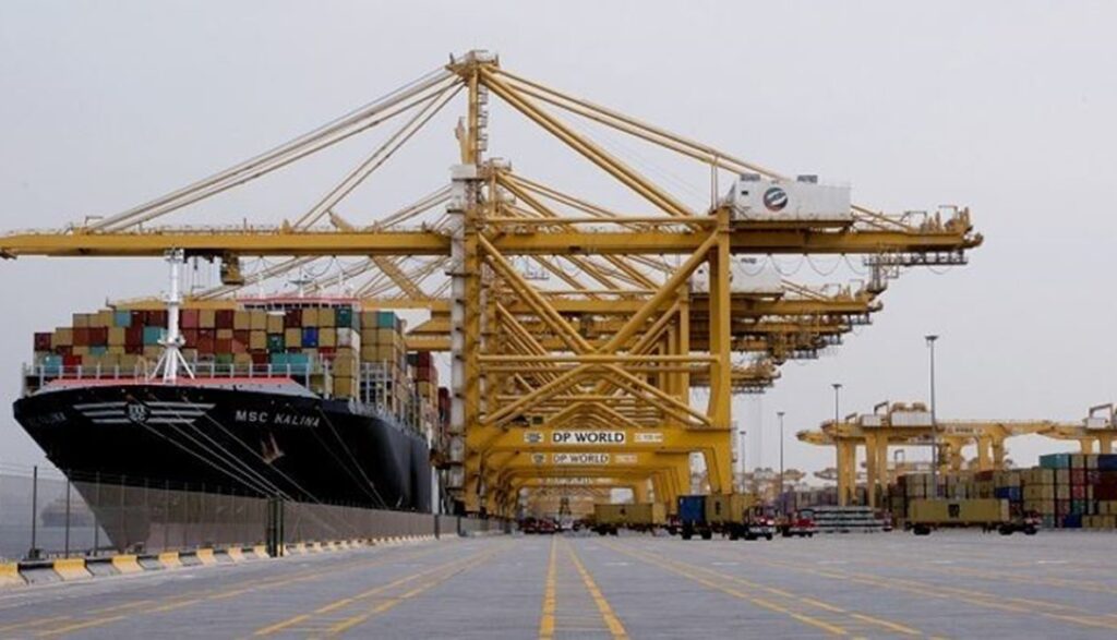 مورّدو الأغذية في دبي يسعون جاهدين لتجاوز تداعيات منطقة الصراع