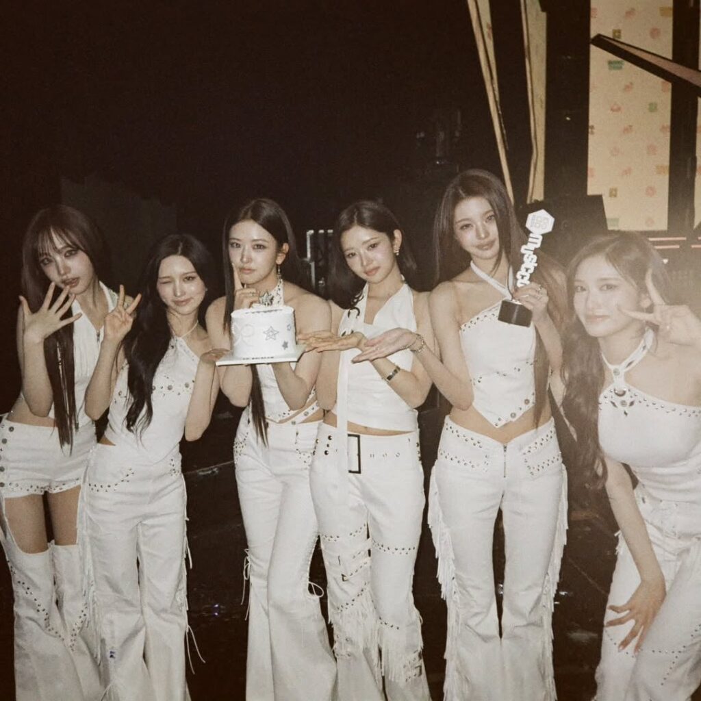 260307 - تحديث كيم كانغسوك (MBC Show! Music Core PD) على الانستقرام مع IVE