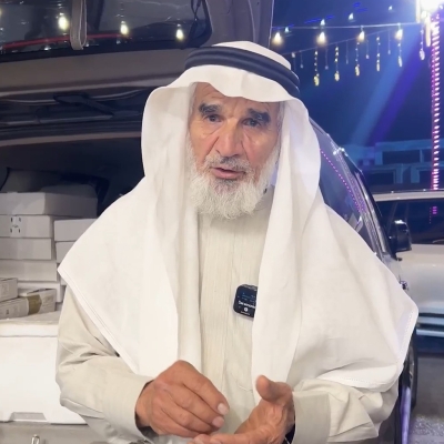 من سوق الأسهم إلى بسطة التمر.. أبو سليمان يهزم الظروف