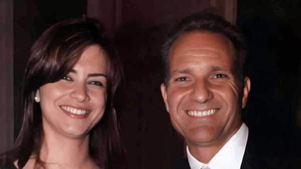 "إلى أن نلتقي".. نور توجه رسالة لزوجها الراحل وتنشر خطابا عمره 33 عاما