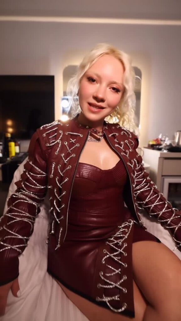 Ece Seçkin Ece Seçkin