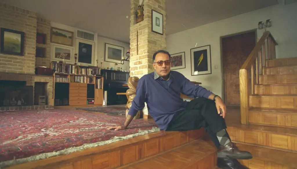 منزل المخرج الإيراني عباس كيارستمي المتضرّر يشعل سجالاً بين السلطات ونجله