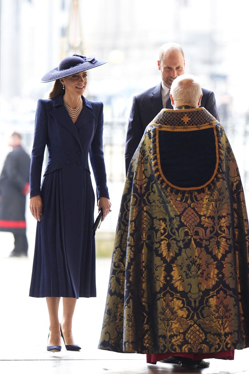 كيت ميدلتون بإطلالة مونوكرومية ملكية في الكومنولث (أ.ف.ب)