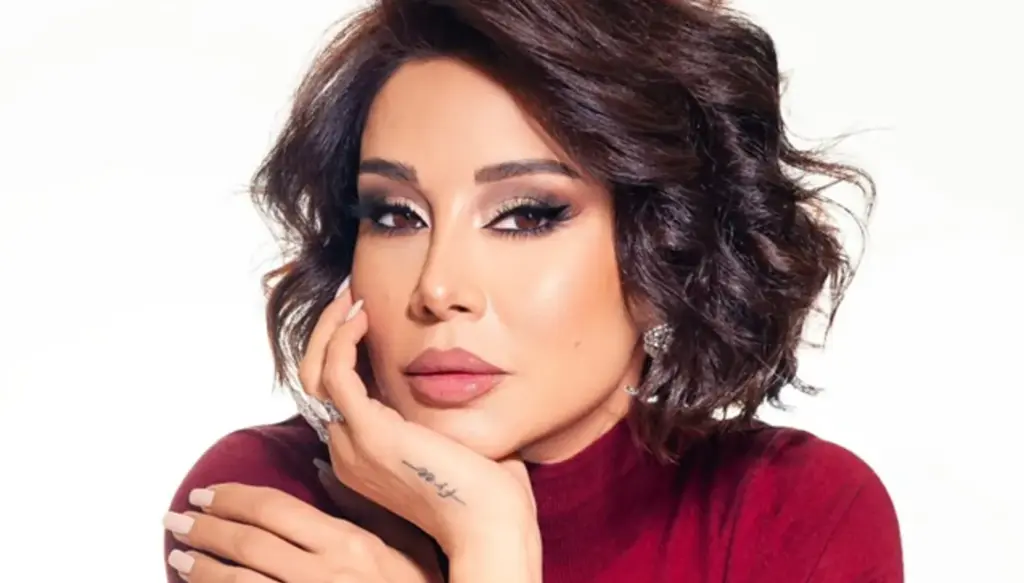 كاريس بشار تتألّق بالأحمر في إطلالة مونوكرومية من كارولينا هيريرا تشعل إنستغرام كاريس بشار تتألّق بالأحمر في إطلالة مونوكرومية من كارولينا هيريرا تشعل إنستغرام