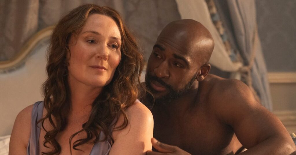 روث جيميل من بريدجيرتون تبكي بسبب المشهد الجنسي لفيوليت