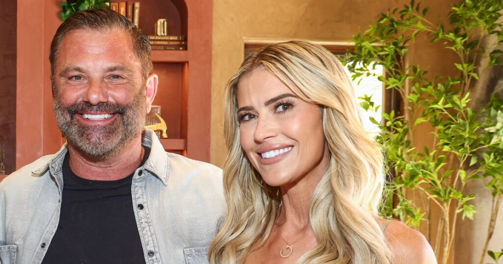 كريستينا هاك تتحدث بحماس عن صديقها “الداعم للغاية”. كريستينا هاك تتحدث بحماس عن صديقها “الداعم للغاية”.