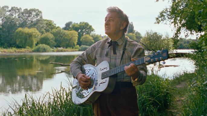 “الرجل الأكثر وحدة في المدينة”: في عشق موسيقى البلوز "الرجل الأكثر وحدة في المدينة": في عشق موسيقى البلوز