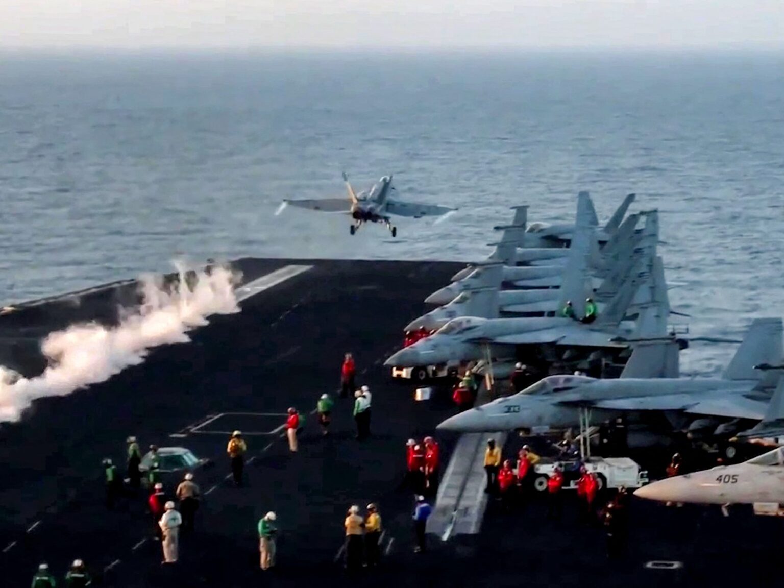 فريد زكريا: إيران فخ إمبراطوري وقعت فيه أمريكا | أخبار