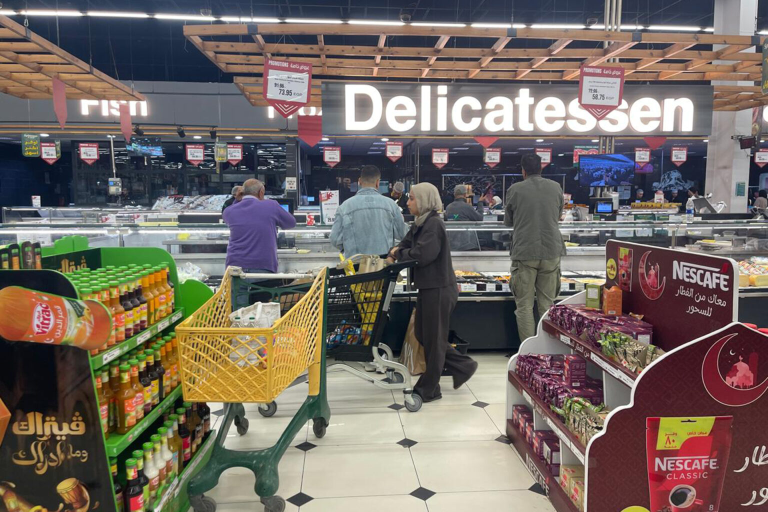 ثلاثة محركات للغلاء.. تداعيات حرب إيران تصل جيوب المصرين | اقتصاد