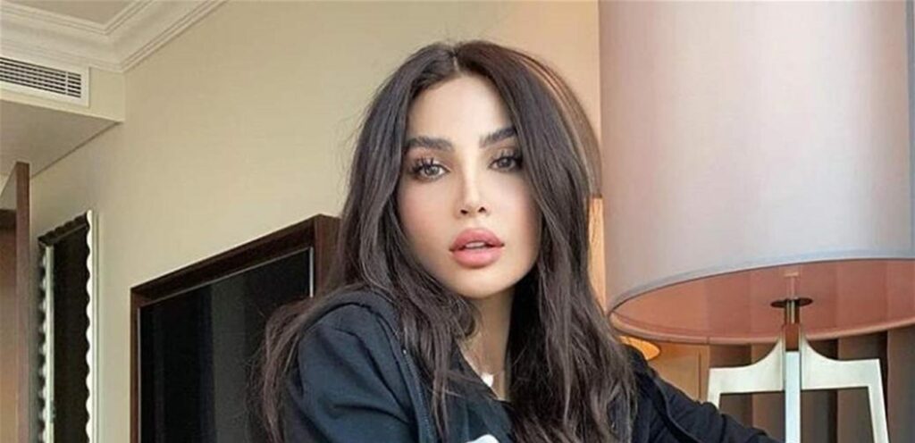 شيراز بإطلالة أنيقة وعصرية تجذب متابعيها على إنستغرام