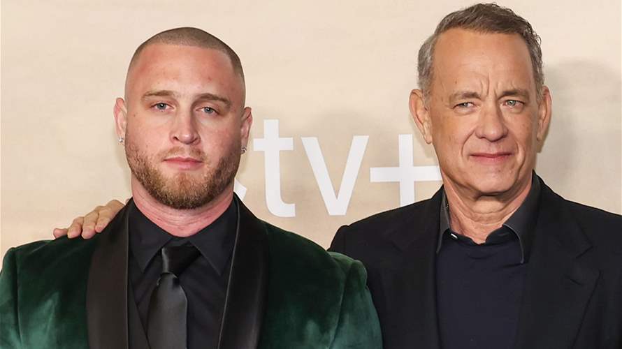 نجل النجم توم هانكس عالق خارج أميركا... والسبب جواز سفره! - LBCI Lebanon