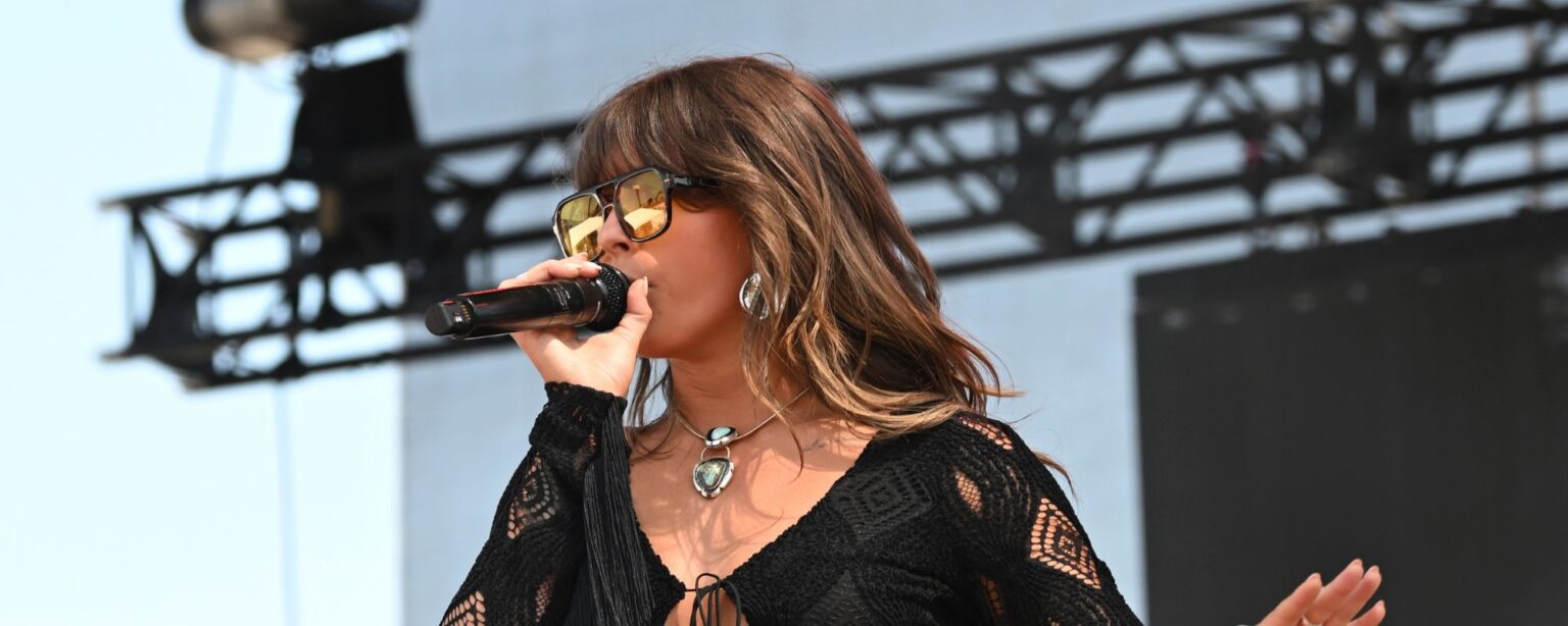 3 أغانٍ أطلقها فنانو الريف قبل أن يصبحوا مشهورين