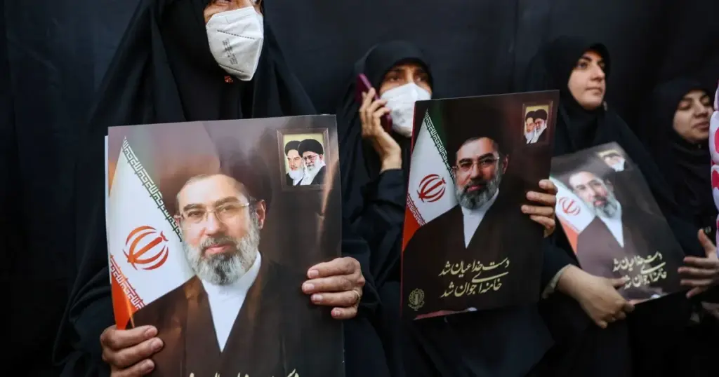 ترمب عن اختيار مجتبى خامنئي مرشداً لإيران: لست سعيداً به