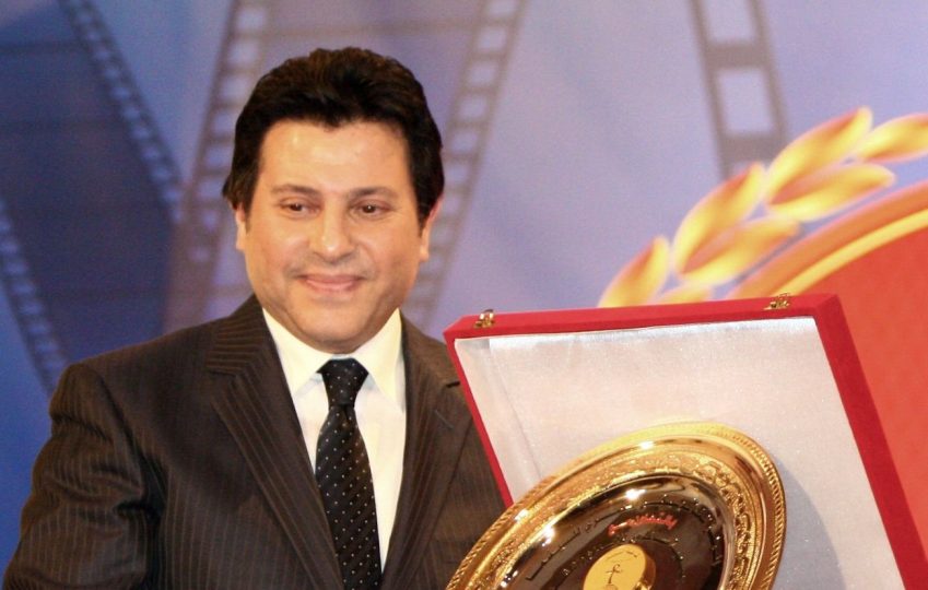 نقابة المهن الموسيقية تعلن قرب خروج هاني شاكر من المستشفى