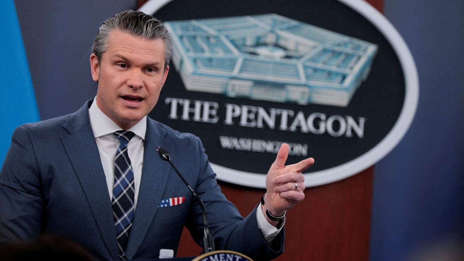 وزير الدفاع الأميركي:الأيام المقبلة ستكون حاسمة في الحرب على إيران