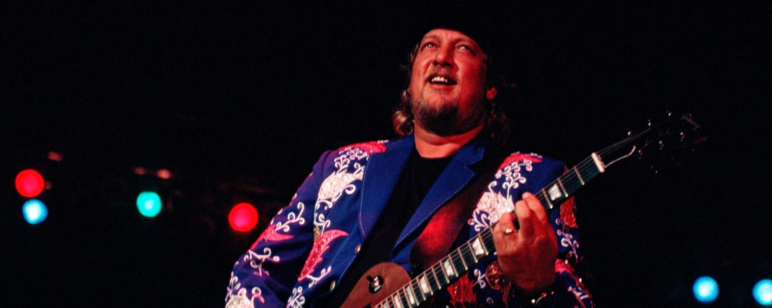 كتب جون أندرسون هذه الأغاني الريفية الأربع (ولا تزال تبدو مثل الأغاني الكلاسيكية اليوم)