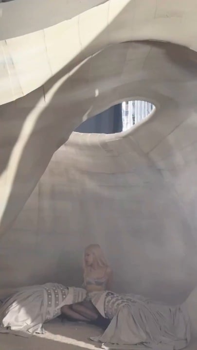 260309 بلاك بينك - 'GO' M/V كليب خلف الكواليس (روزي)