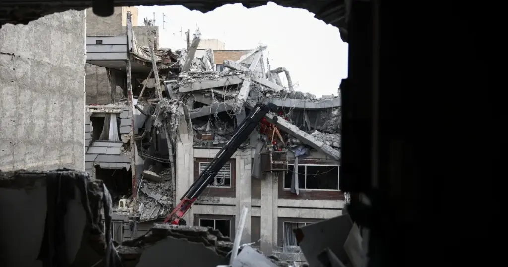 "بلومبرغ": ترمب لا يعتزم تنفيذ غزو بري بإيران لكنه قد يغير رأيه في أي لحظة