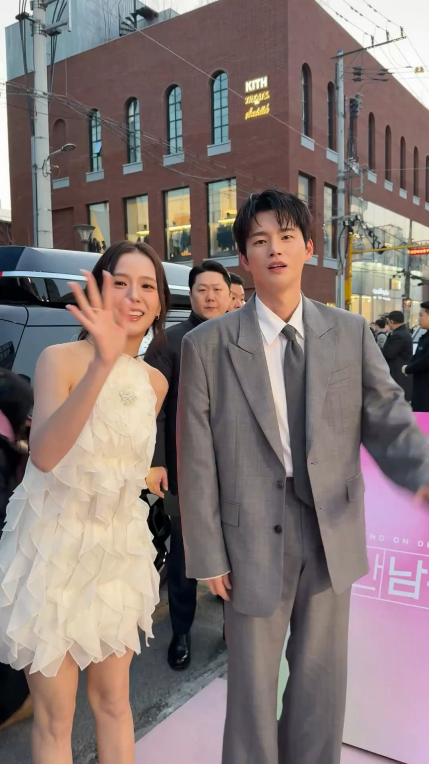 260308 جيسو مع سيو إنغوك في حدث المعجبين لـ Boyfriend on Demand على الهواء مباشرة