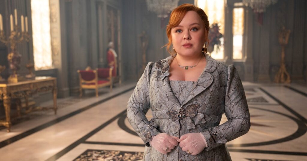 يعالج نيكولا كوغلان العار الذي يصيب الجسم بعد فقدان الوزن