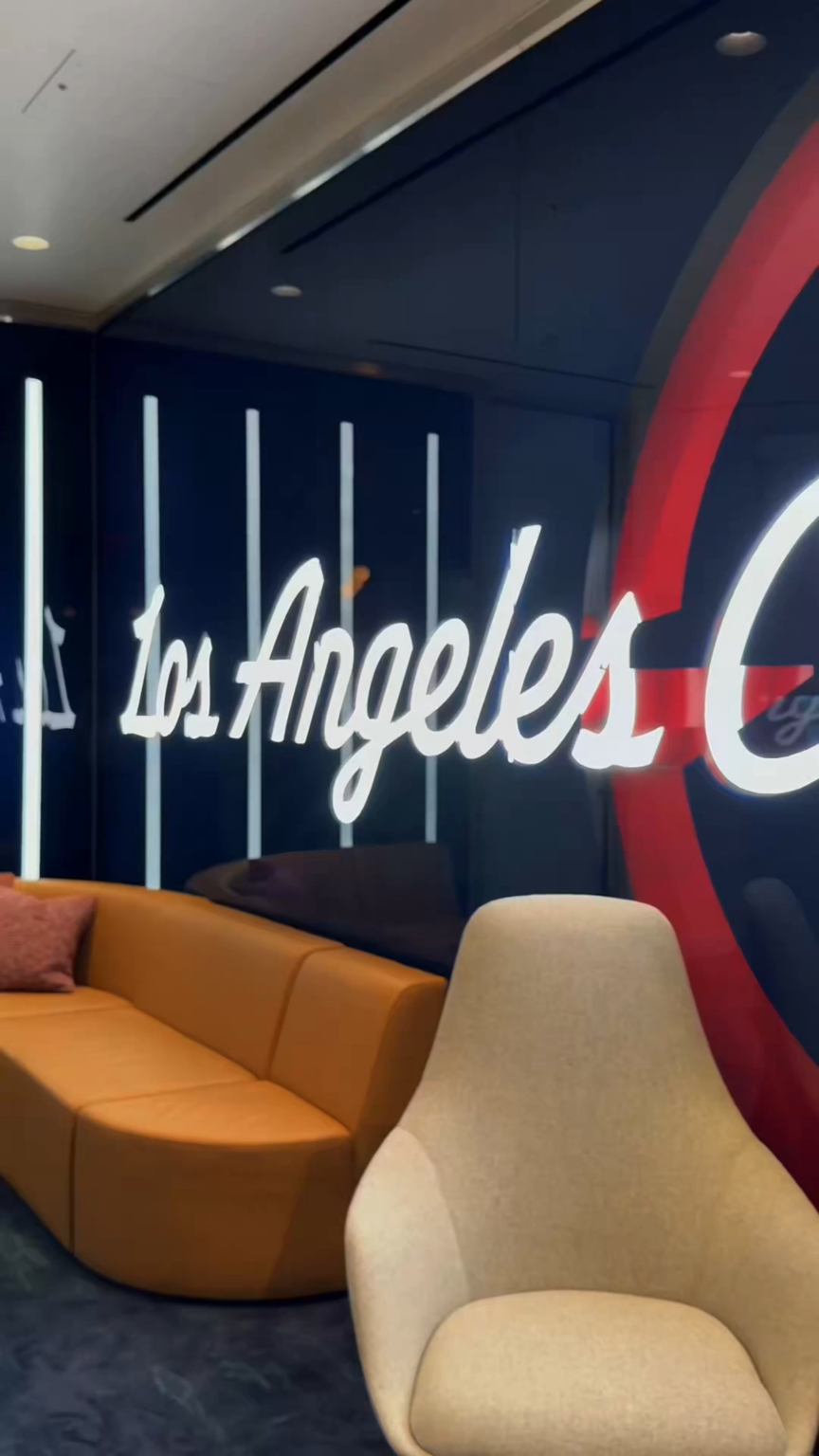 260326 تحديث تويتر الرسمي لـ Live Nation مع IVE