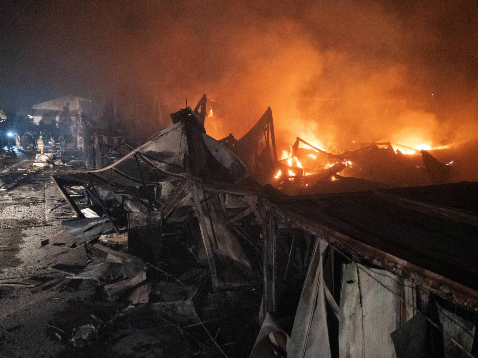 أفغانستان تتحدث عن 400 قتيل في غارة باكستانية على كابل | أخبار