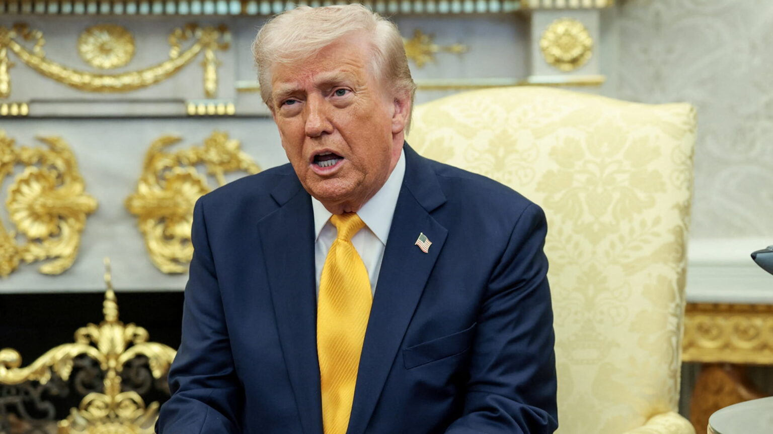 ترامب مستعد لضرب إيران بقوة أشد إذا لم تقبل الهزيمة ترامب مستعد لضرب إيران بقوة أشد إذا لم تقبل الهزيمة