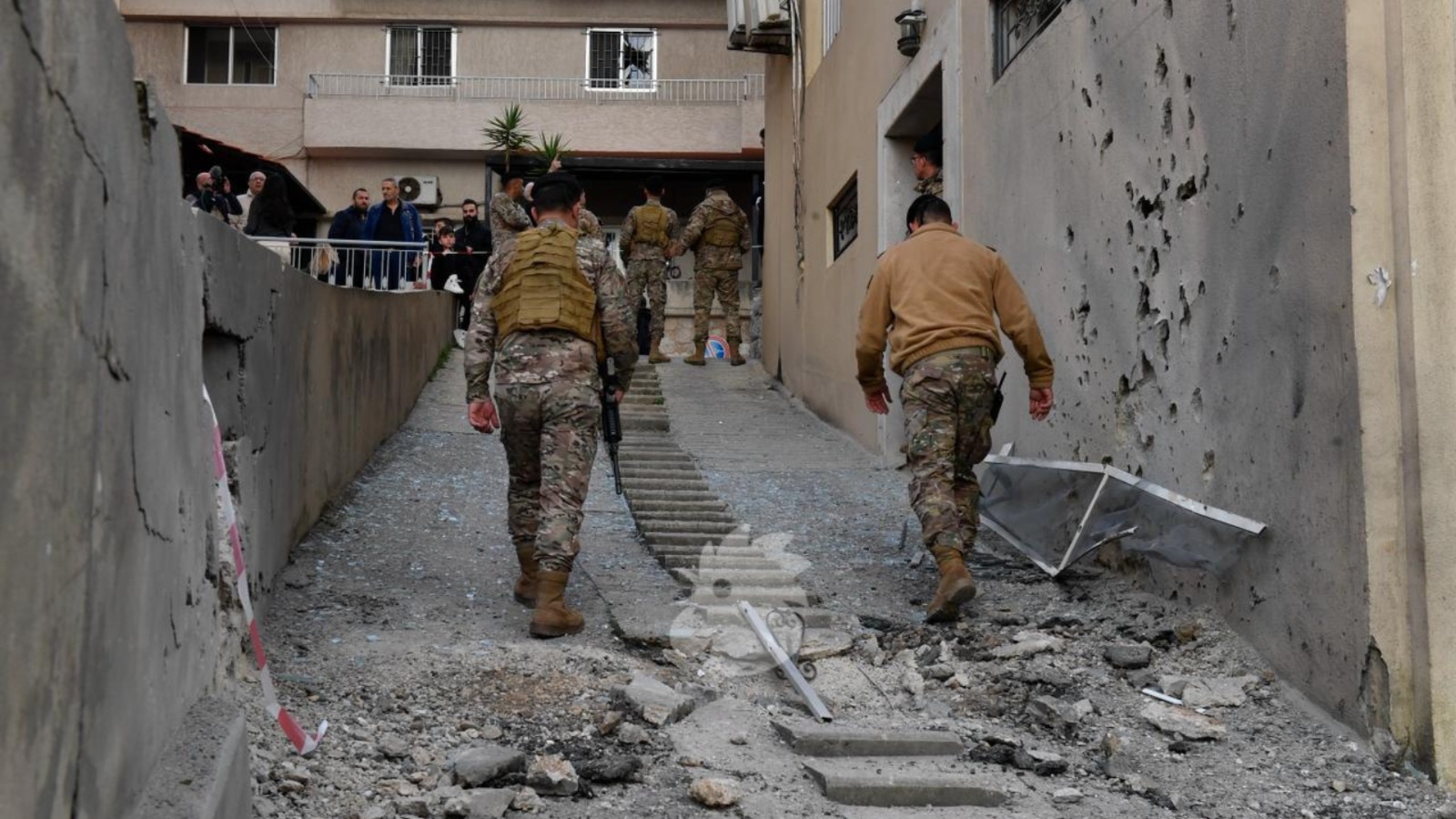 موقع سقوط شظايا صواريخ اعتراضية في كسروان (بعدسة الزميل حسام شبارو)