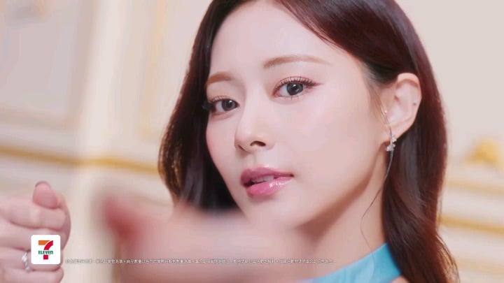 260315 تحديث انستقرام 7eleventw - لذيذ 💘 يستهدف هذا النجم فقط ⭐ إذا صدمك هذا النجم 💗، تعال واستمتع مع Tzuyu! ⭐لذة تزويو بمستوى النجوم 💝