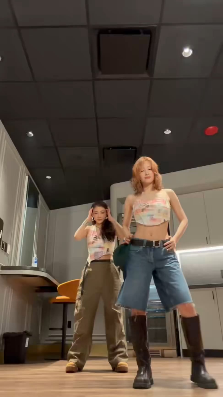 260309 تحديث تويتر - هذا لا لا 🫢 (مومو وجيهيو)